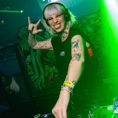 INVADERS_ACIDFOREST_logo-140