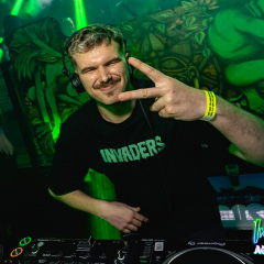 INVADERS_ACIDFOREST_logo-190