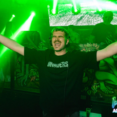 INVADERS_ACIDFOREST_logo-220