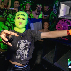 INVADERS_ACIDFOREST_logo-438a