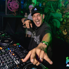 INVADERS_ACIDFOREST_logo-454