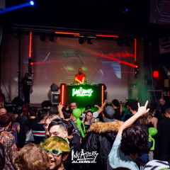 220402_invaders186