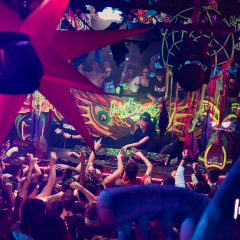 INVADERS_UTOPIA_LOGO-190a