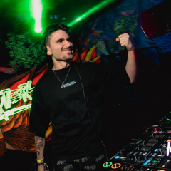 INVADERS_UTOPIA_LOGO-30