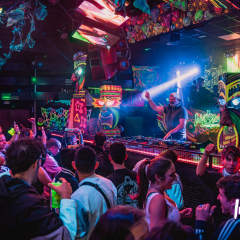 INVADERS_UTOPIA_LOGO-40